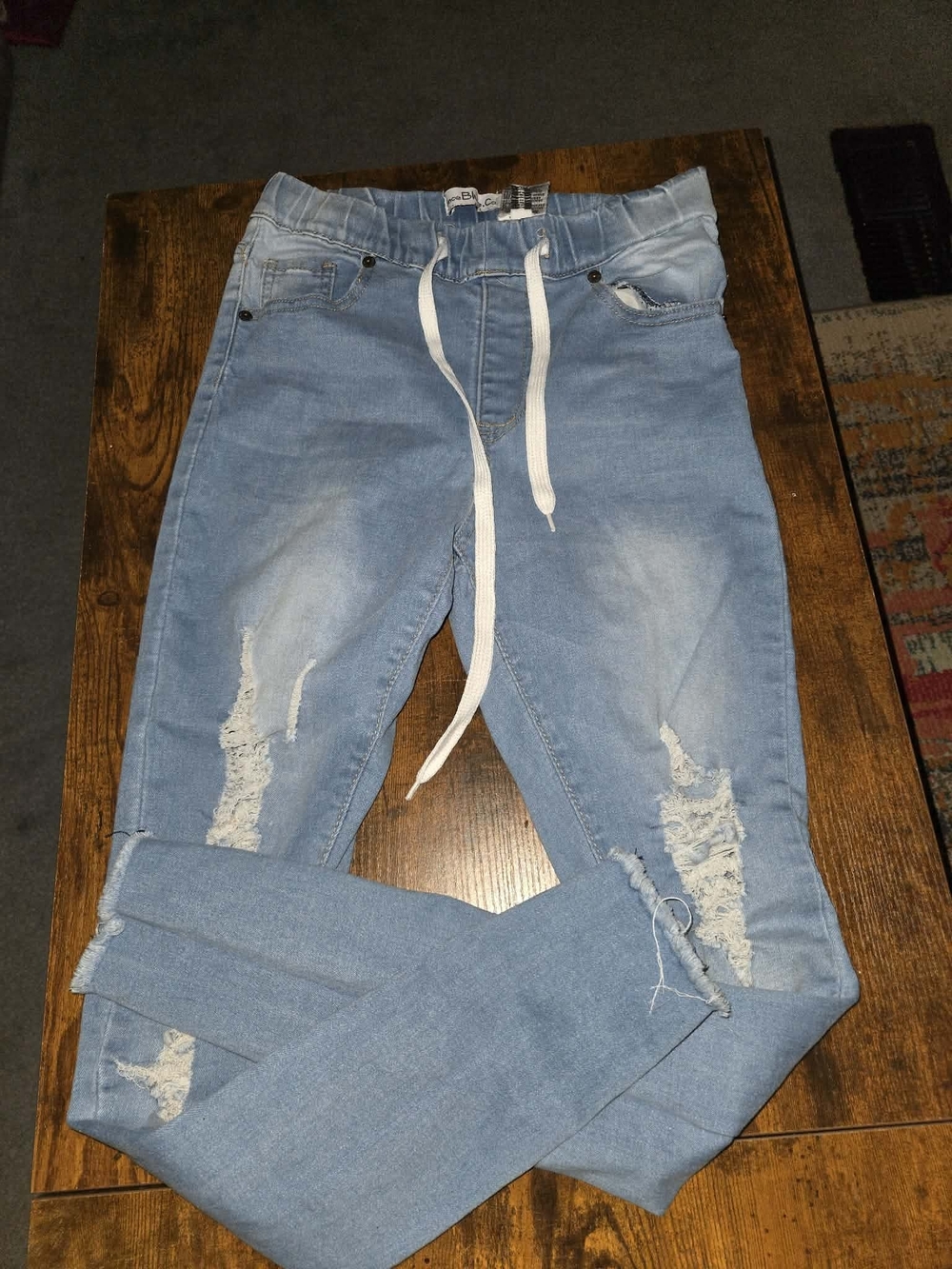 Light Blue Distressed Men’s Jeans with Drawstring Waist
